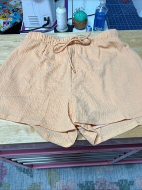 Gilli Peach Drawstring Crinkle Athletic Shorts